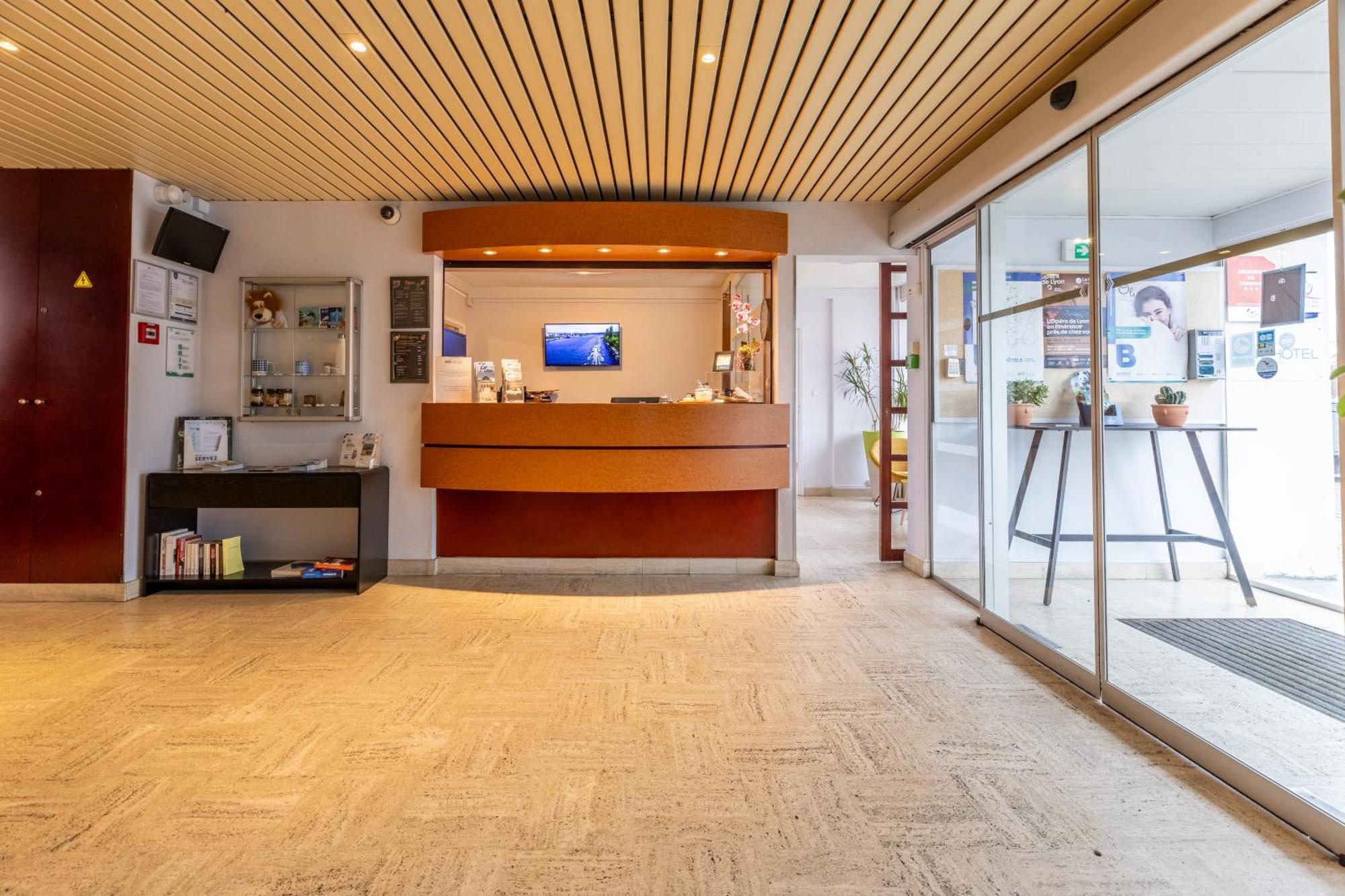 Brit Hotel Le Parc Vichy Bellerive-sur-Allier Εξωτερικό φωτογραφία