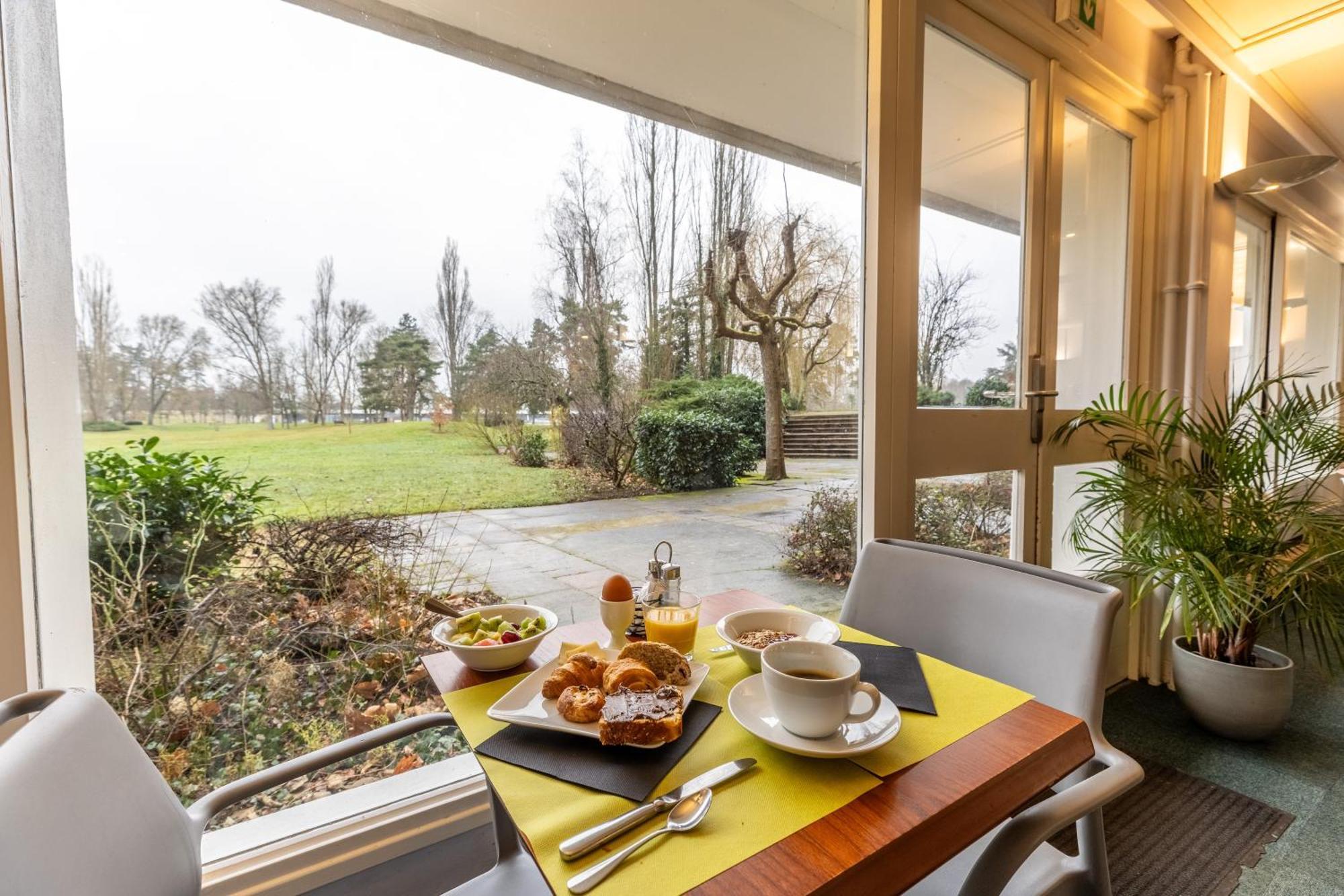 Brit Hotel Le Parc Vichy Bellerive-sur-Allier Εξωτερικό φωτογραφία