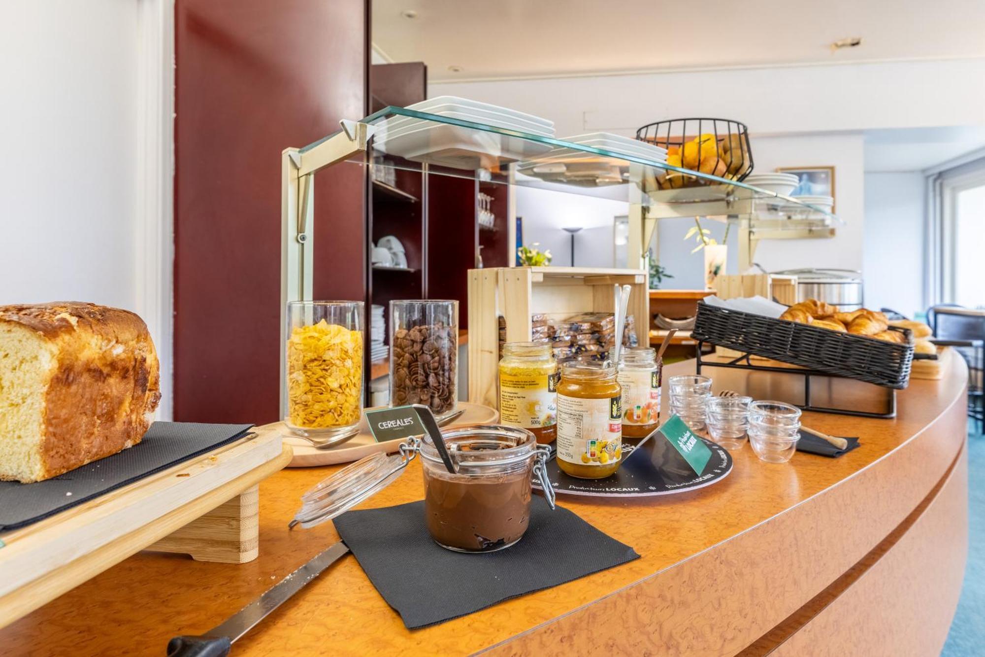 Brit Hotel Le Parc Vichy Bellerive-sur-Allier Εξωτερικό φωτογραφία